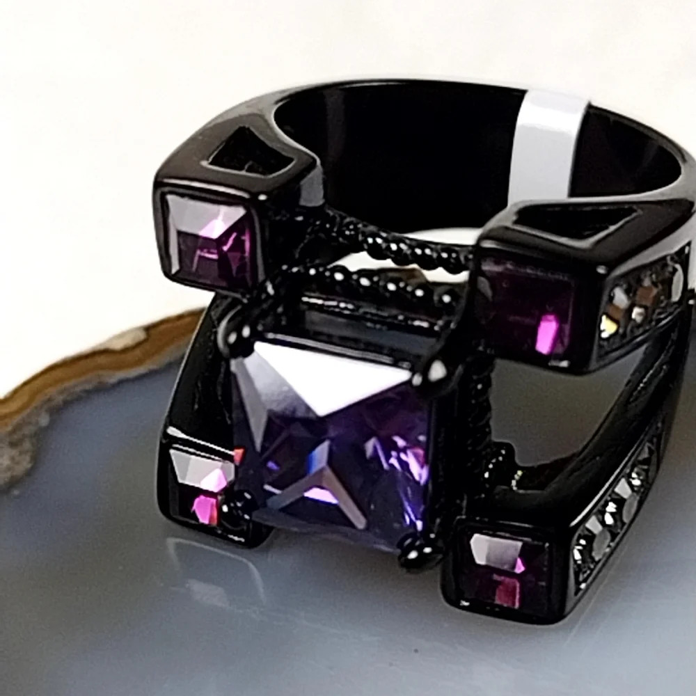 Steampunk Gothic Statement Ring - Picture 15 of 17